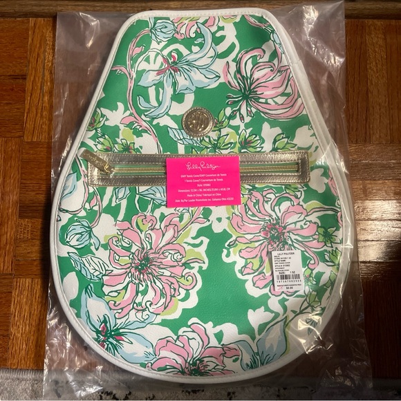 NWT Lilly Pulitzer Tennis Racket Cover Spearmint Blossom Views Paddle cover - Picture 2 of 8